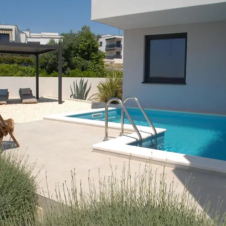 For - Homes Vodice