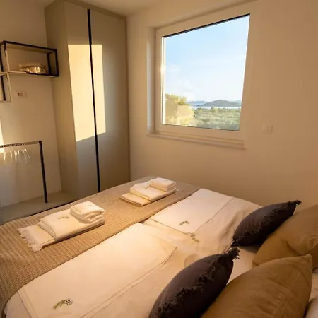 For - Homes D-lux Vila Vodice
