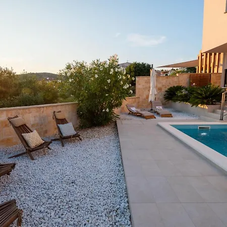 For - Homes D-lux Vodice