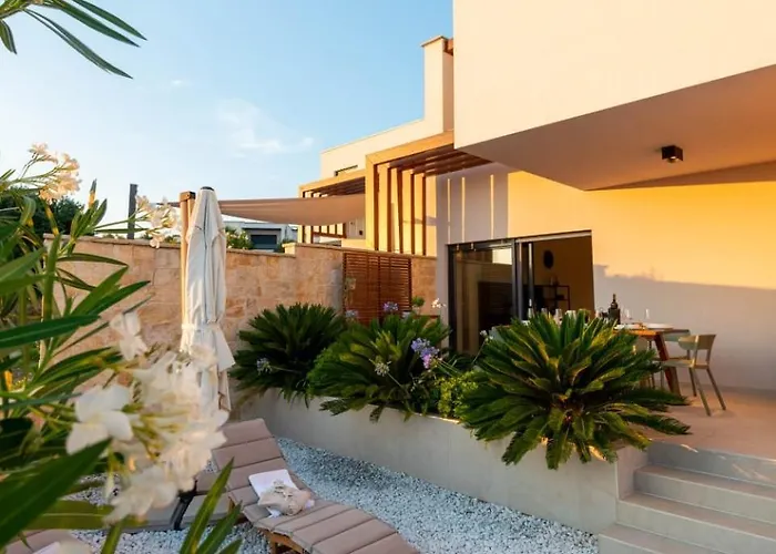 For - Homes D-lux Willa *